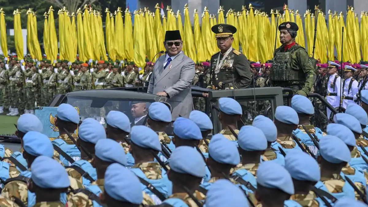 Prabowo Pimpin Peringatan HUT ke-81 TNI dan Resmikan 204 Satuan Baru