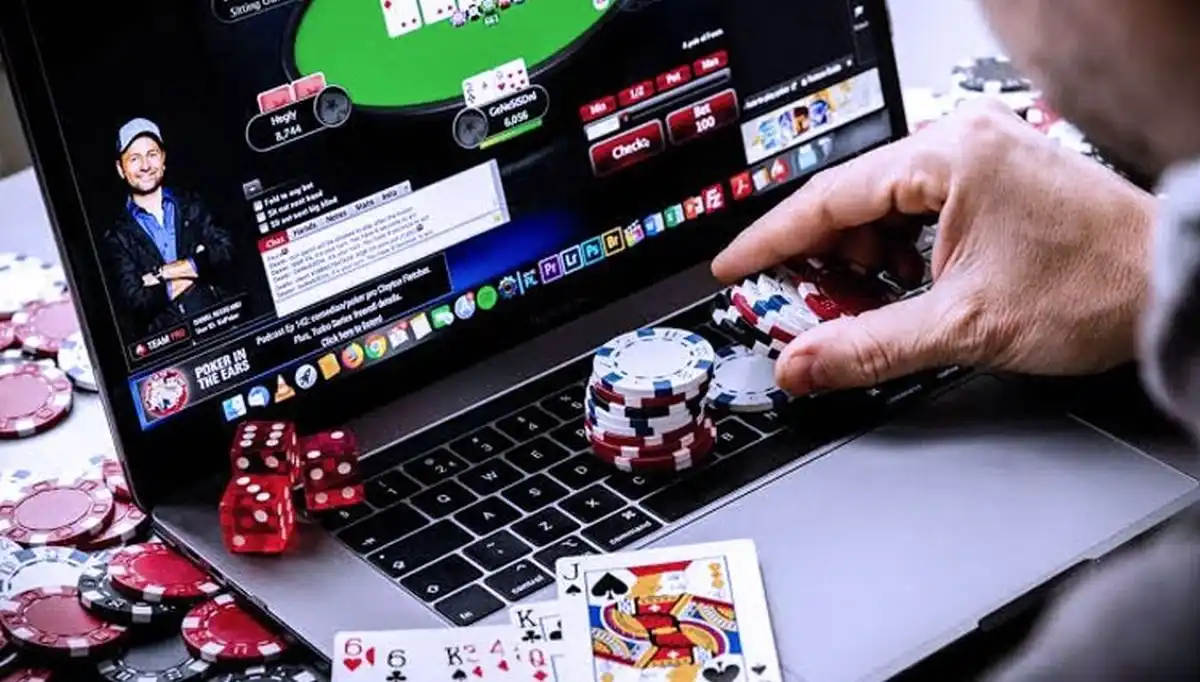 Sebelas Orang Diamankan dari Rumah yang Diduga Menjadi Markas Judi Online di Cijantung