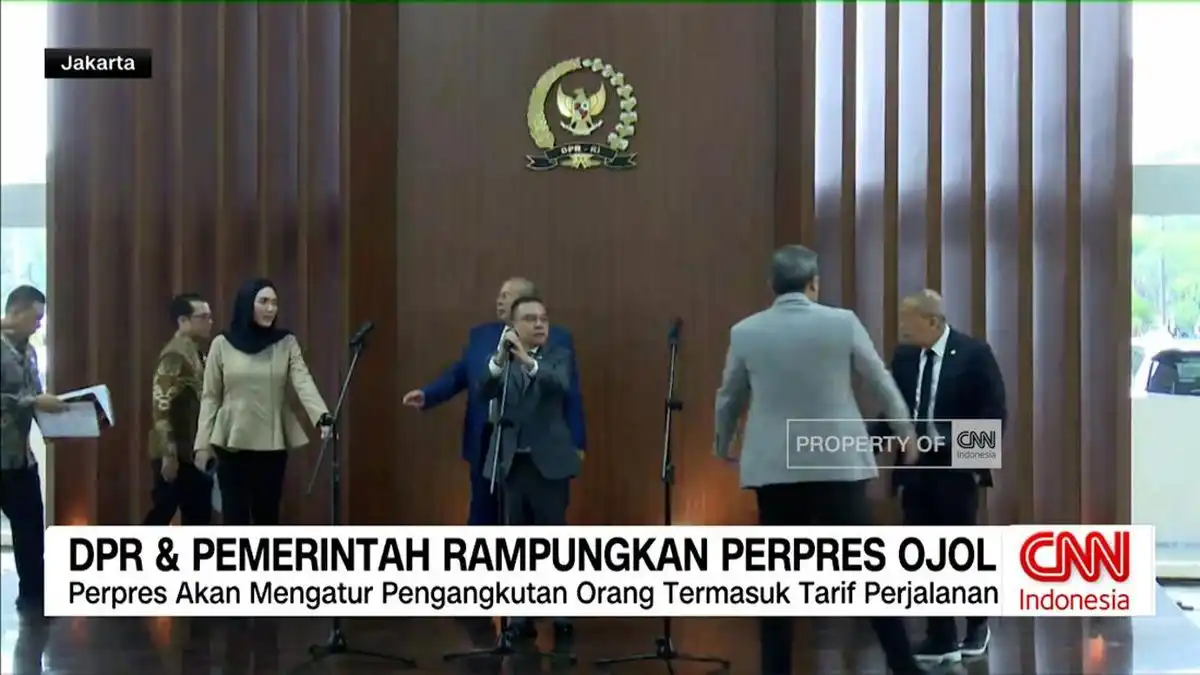 DPR dan Pemerintah Menuntaskan Aturan Ekosistem Ojek Online