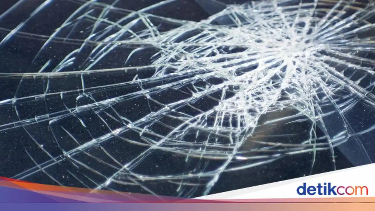 Akibat kejadian tersebut, kedua pelajar meninggal dunia di tempat kejadian perkara (TKP)