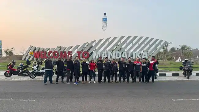 Ratusan Peserta Mandalika Ride Out Tempuh 1.400 Kilometer Menuju GP Indonesia 2026