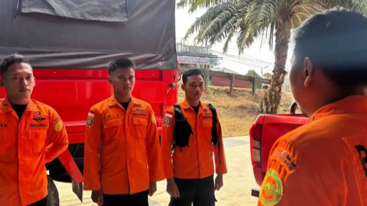 Pencarian Deni Berlanjut Setelah Tertimbun Longsoran di Dalam Sumur Lebak
