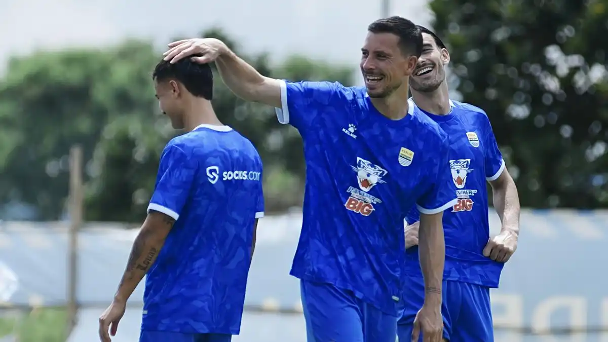 Persib Bandung Siapkan Fokus Penuh Hadapi Dewa United di Pekan Keempat