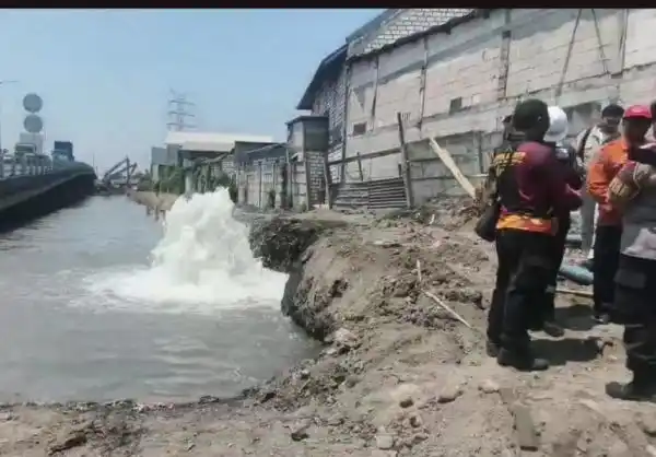 Semburan Lumpur di Dupak Rukun Dipastikan Berasal dari Kebocoran Pipa Proyek