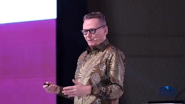 James A. Robinson: Target Pertumbuhan Ekonomi 8% Memerlukan Institusi Inklusif, Bukan Sekadar SDA