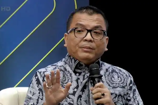Denny Indrayana Soroti Pasal dalam Aturan KPU yang Dikaitkan dengan Pencalonan Gibran