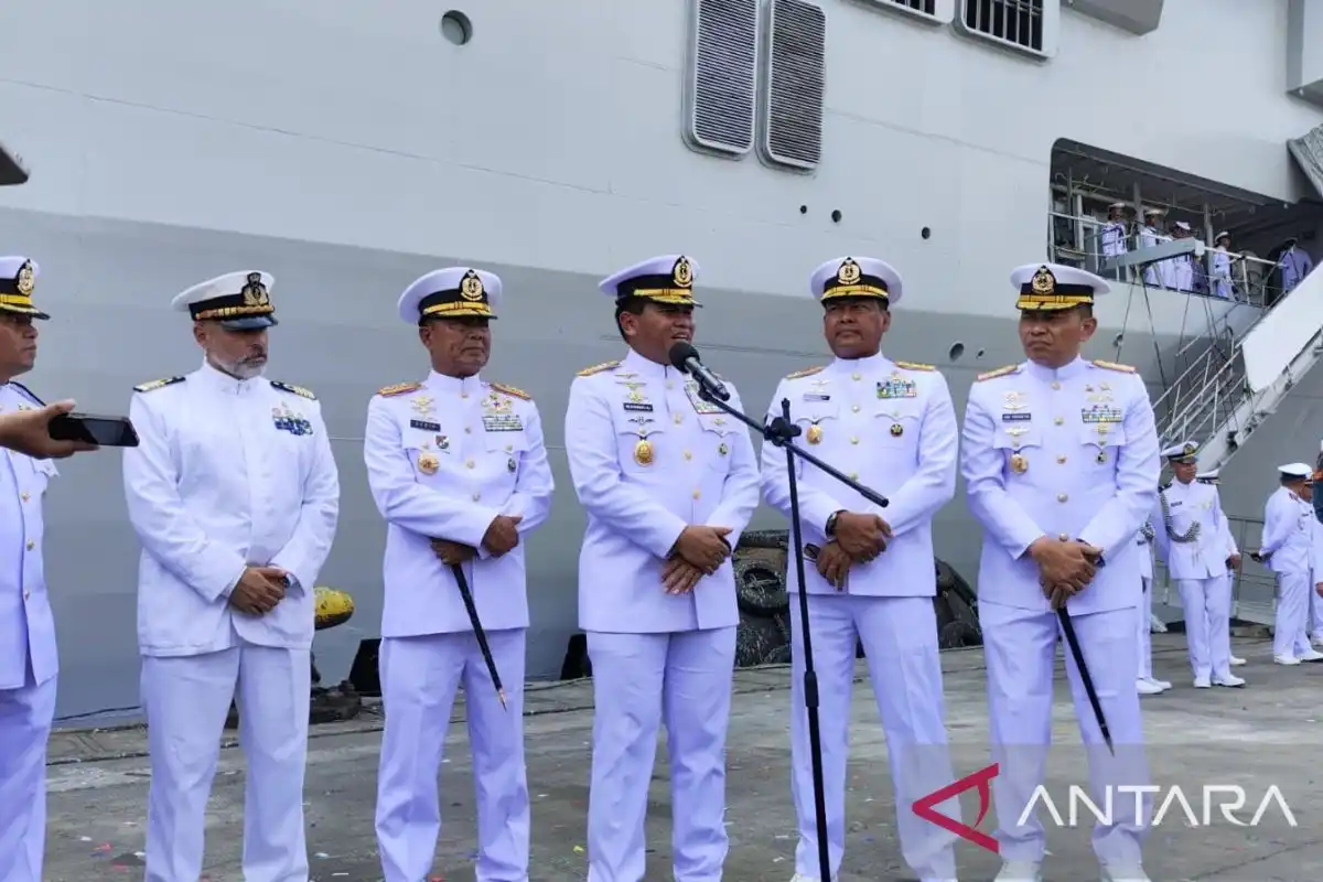 Sorotan Politik dan Pertahanan: Rencana Batalyon Sniper hingga Respons Gibran atas Evaluasi Celios