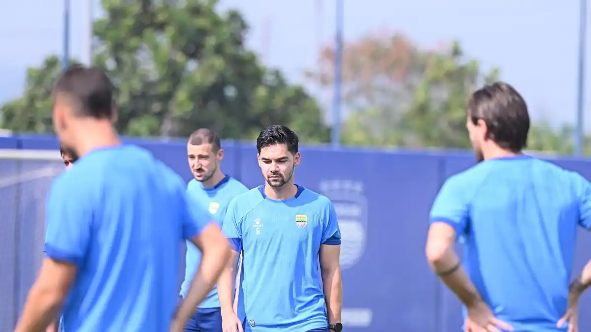 Persib Bandung Dituntut Menjaga Dominasi Saat Menjamu The Cong-Viettel