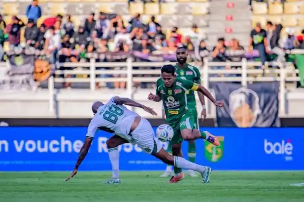Persebaya Bangkit Dua Kali untuk Amankan Hasil Imbang atas PSS Sleman