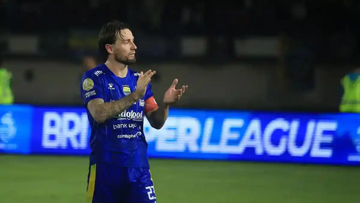 Masa Depan Marc Klok di Persib: Komitmen Bertahan dan Menanti Kepastian