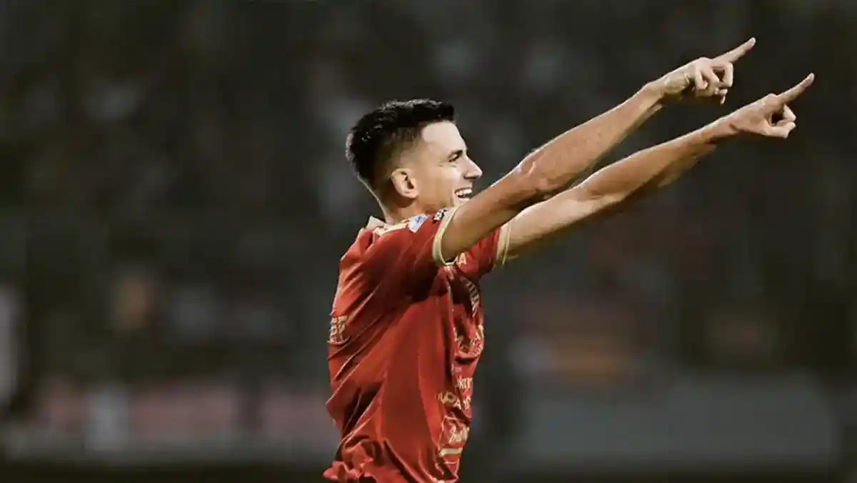Persija Rebut Puncak Klasemen Usai Menang 5-1 atas Arema