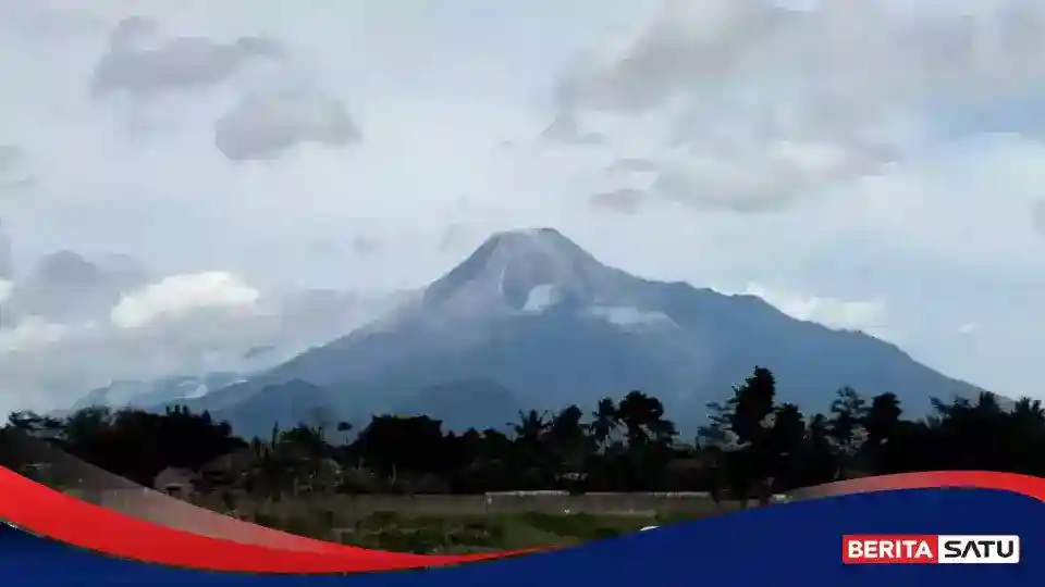 Hujan di Merapi Picu Peringatan Bahaya Lahar dan Awan Panas