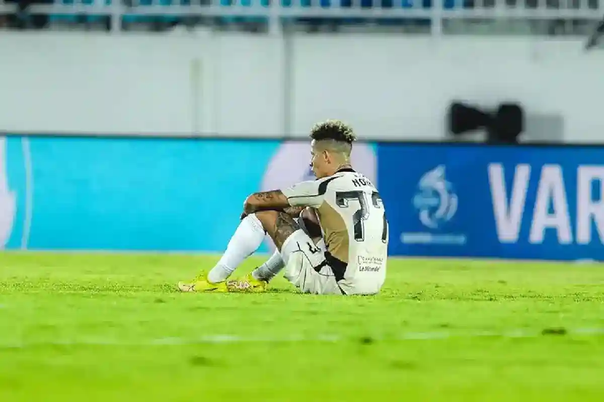 Dewa United Tumbang di Kandang Arema, Noah Sadaoui Serukan Evaluasi