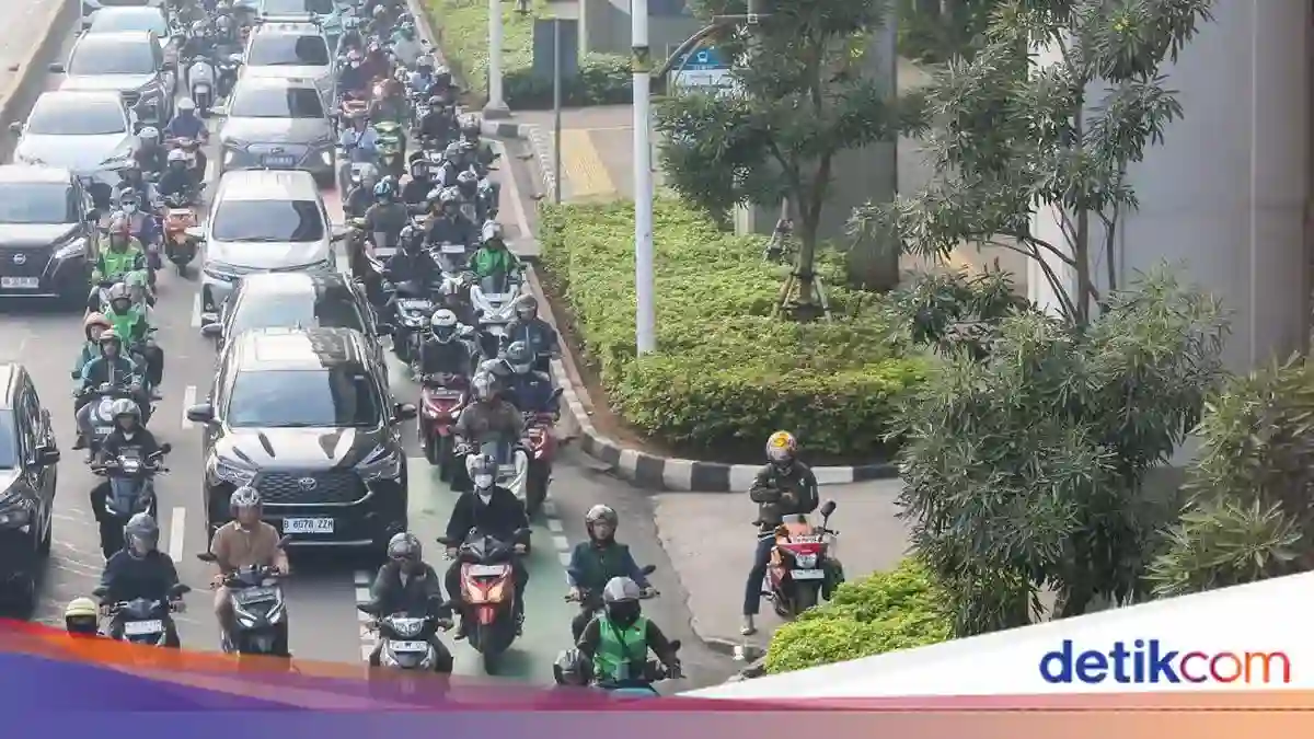 Peta Jalan Kendaraan Listrik Indonesia: Tahapan Mengganti Lebih dari 170 Juta Kendaraan ICE