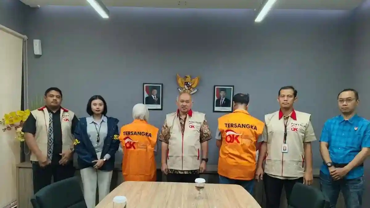 Dua Pimpinan BPR DCN Diserahkan ke Jaksa dalam Kasus Dugaan Tindak Pidana Perbankan